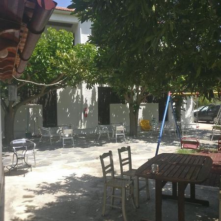 Yfantis Sakis Apartment'S Ератини Екстериор снимка