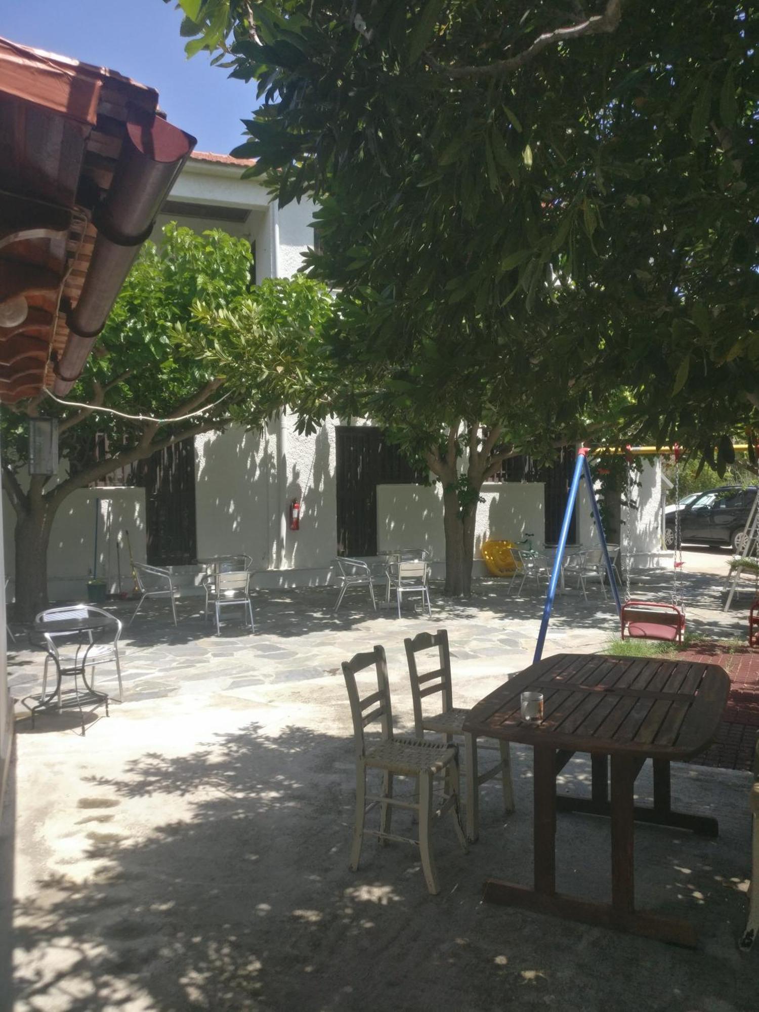Yfantis Sakis Apartment'S Ератини Екстериор снимка