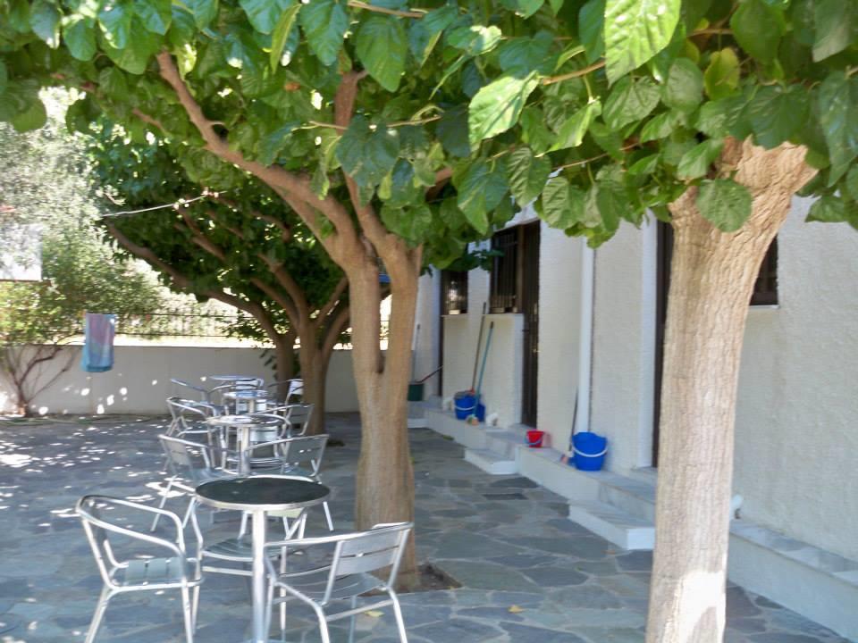 Yfantis Sakis Apartment'S Ератини Екстериор снимка