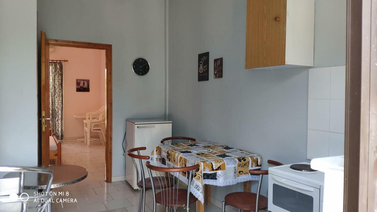 Yfantis Sakis Apartment'S Ератини Екстериор снимка